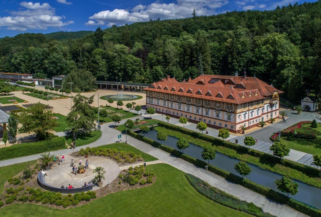 Ferienwohnung Kapsle Luhačovice Exterior foto